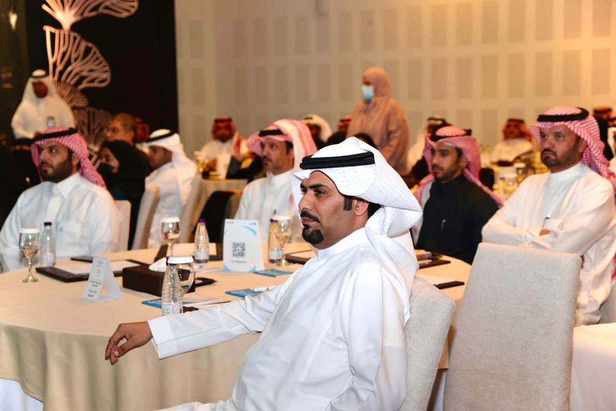 HBHCluster's tweet photo. تغطية | 📸
لجهودهم المميزة مكونات #تجمع_حفرالباطن_الصحي تحصد تكريمين في مبادرة #الاختيار_بحكمة في الحفل السنوي الثالث للمبادرة والتي تهدف الى: 
✅تحسين جودة وسلامة الرعاية للمريض 
✅تقليل التدخلات الغير ضرورية
✅تعزيز التواصل بين المريض ومقدمي الرعاية الصحية. https://t.co/2x2NTf58C6