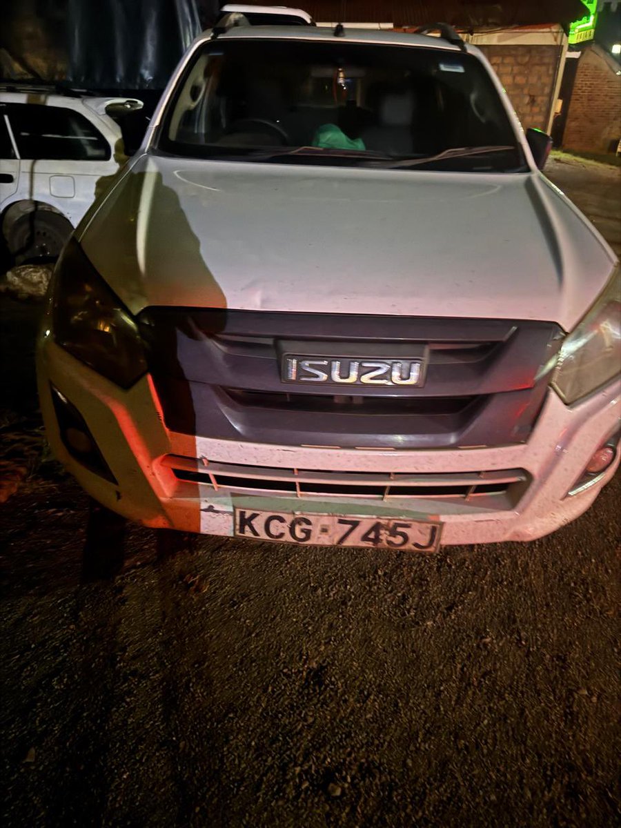 C_NyaKundiH's tweet photo. Some people claiming to be DCI officers from Nairobi in this car have just abducted  Justin Siocha in Kisii. Siocha is the whistleblower who exposed the embezzlement of Ksh 19.7 million NGAAF funds by Woman Representative Dorice Donya. We hope he is safe. https://t.co/pRZQiM2mML