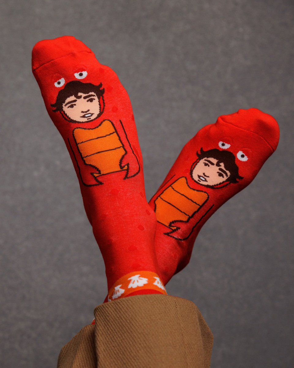 SOCKS FOR SALE! I've decided to make some socks (and other things) with my face on. There's only a small amount available so if you would like to own a pair of crab socks before Christmas, snap them up before they're gone! store.dftba.com/collections/ad…