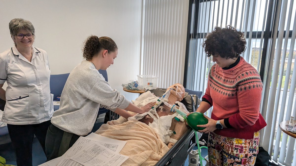FordPhysio's tweet photo. A week of two halves...organising and facilitating on-call training days for newly qualified physiotherapists in @SwanseabayNHS to organising and leading @WelshICS Advanced Update 2024 #ThisMumCan #Physiotherapy https://t.co/AG0A9GJPJZ