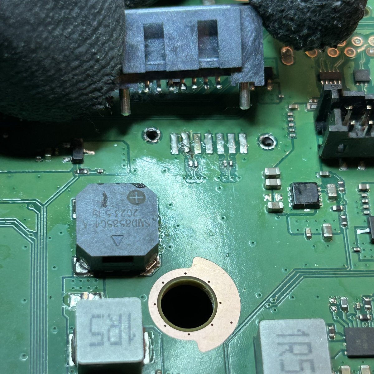 wolfpackelectro's tweet photo. XBOX Series X (XSX) SATA Connector Repair 🪛

This XSX southbridge board suffered some pad and trace damage and had some of the in series capacitors for the data lines “wacced out” like Kendrick’s mural 😂

Thankfully Wolf Pack Electronics got it repaired! 🫡 

Join The Pack! 🐺 https://t.co/zJu0yGCsML