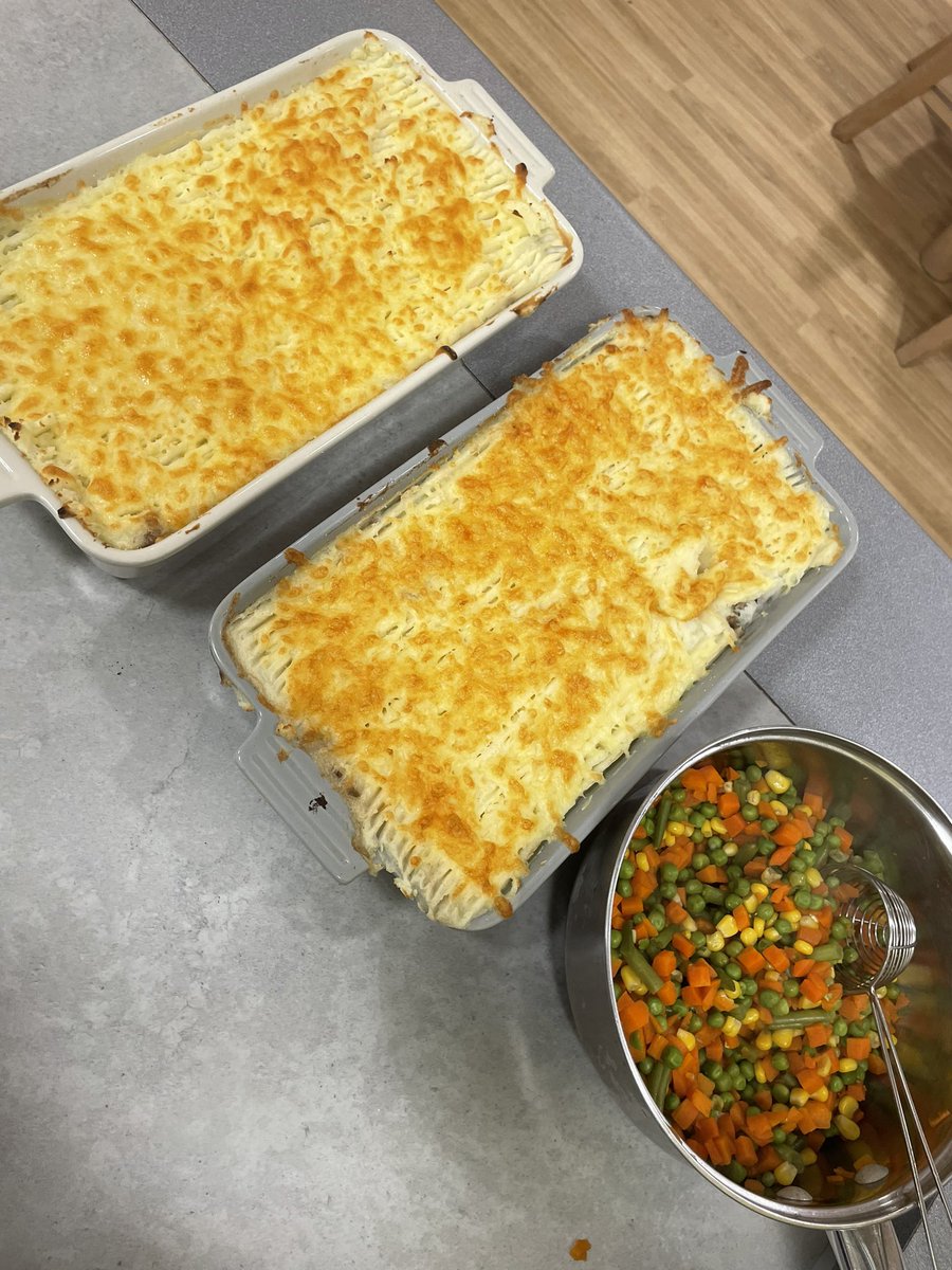 Lisa_keswick tweet media