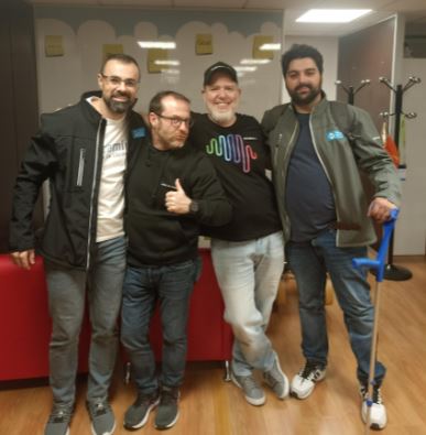 Nuestra ofi de #Madrid ha sido esta tarde epicentro del mundo .NET con la celebración del #AfterParty <a href="/netconfmad/">.NET Conf Madrid</a>. Aplauso gigante para ponentes (entre los que había mucho #ENCATEAM), asistentes y organizadores <a href="/TenerifeDev/">TenerifeDev</a>, <a href="/CompartiMOSScom/">CompartiMOSS</a>  y  <a href="/TCAsturias/">Tech Club Asturias</a>  🙌🏻