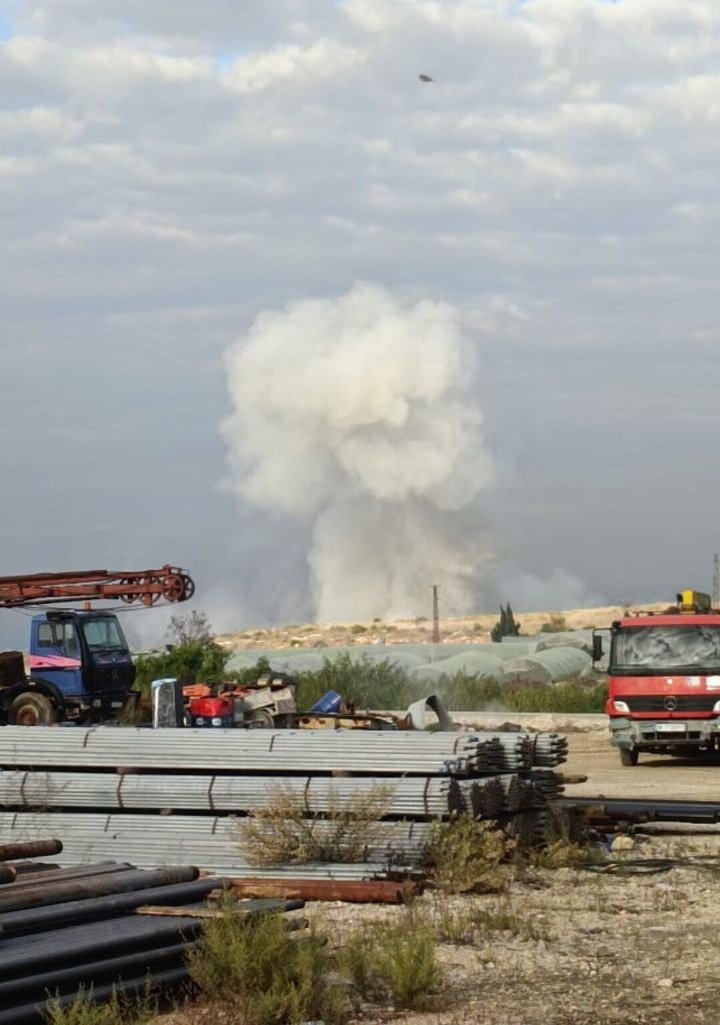 hasanshaaban's tweet photo. #Breaking: #Lebanon:
Tens of israeli violations of the Ceasefire.

Israeli raid on the Tebna area between Al-Bissarieh and Tefahta, south Lebanon. https://t.co/xyBq0wP5jI