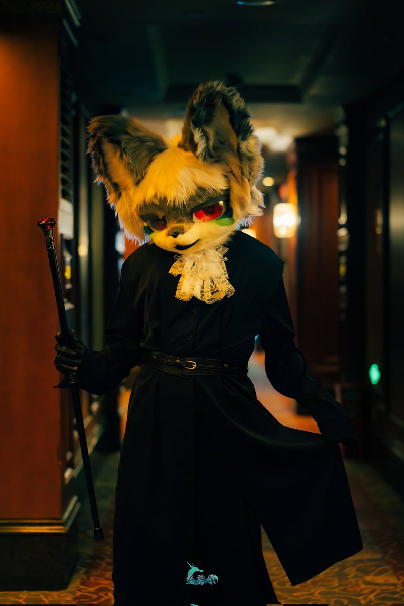 温柔的，陷入湮灭吧
📷：@taka0919511
#fursuit #FursuitFriday