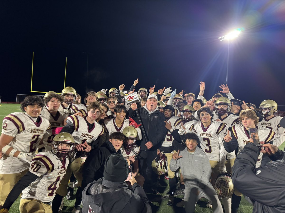 Whittiersports's tweet photo. Whittier Wildcats - 24
Gr. Lawrence Reggies - 21

Whittier football secures The Hammer Trophy, winning the long time Thanksgiving rivalry showdown!

@MVcreature @BostonHeraldHS @EvanApplebaum2 @EagleTribSports https://t.co/TCc8K31ojW