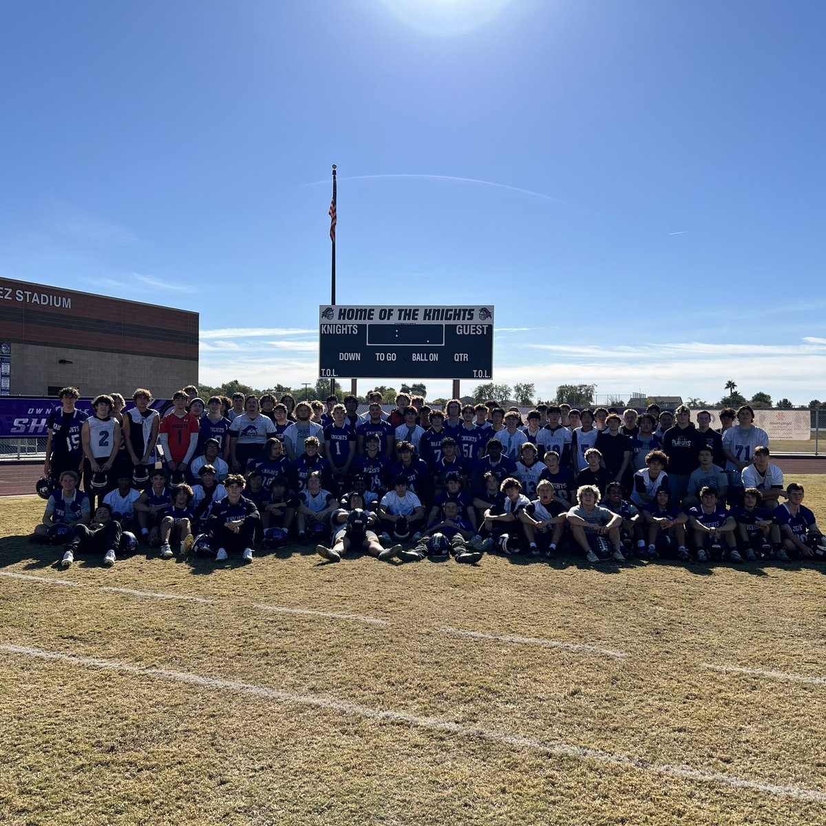 Thankful this group of young men, thankful for this opportunity, thankful for this community. Happy Thanksgiving! #RTL #owntheshield
Job is not finished!
🔥⚔️🏈⚔️🔥 🦃💪🏻