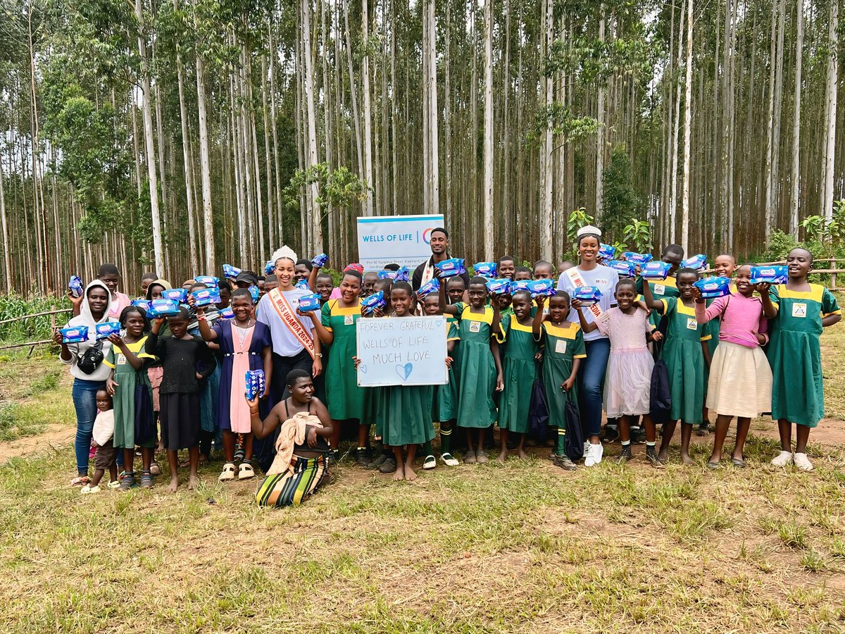 Empowering futures at St. Jude Primary School! With @thewellsoflife, we introduced reusable sanitary towels and taught menstrual health, hygiene, &amp; puberty care to reduce absenteeism &amp; build confidence. we’re shaping healthier, brighter tomorrows.
#EstherKironde #RedReadyCampaign
