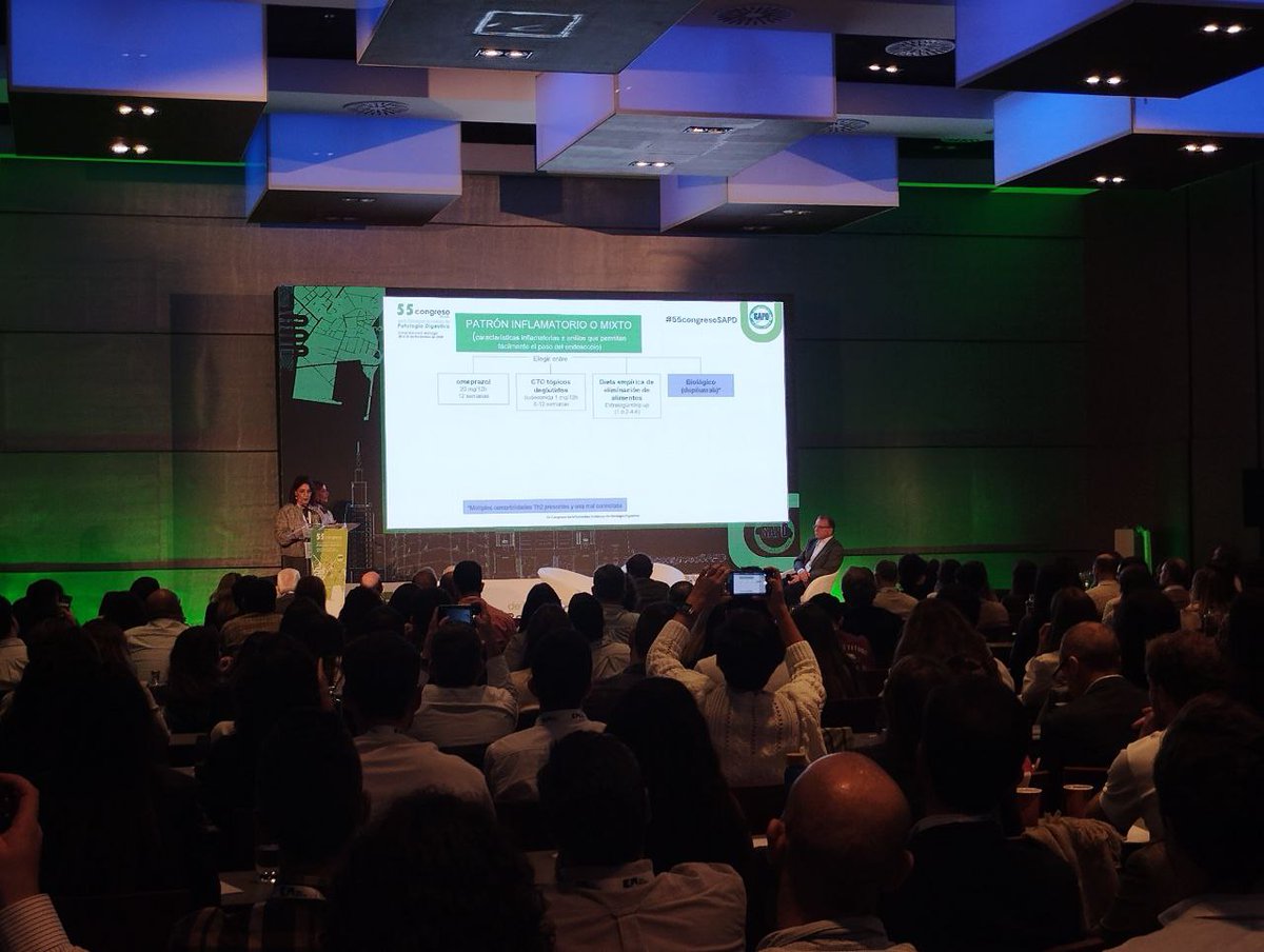 sapdes's tweet photo. Escenario Clínico del #GATFD , “Esofagitis eosinofílica: más allá de la dieta.” presentado por las Dras. Susana Jiménez Contreras @HUVV_SAS y Esther Ubiña Aznar @EstherUbina @clinicogranada #55congresoSAPD https://t.co/7qqydrSTte