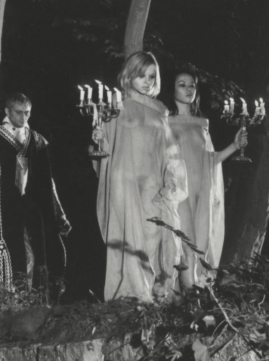 The Shiver of the Vampires (1971)