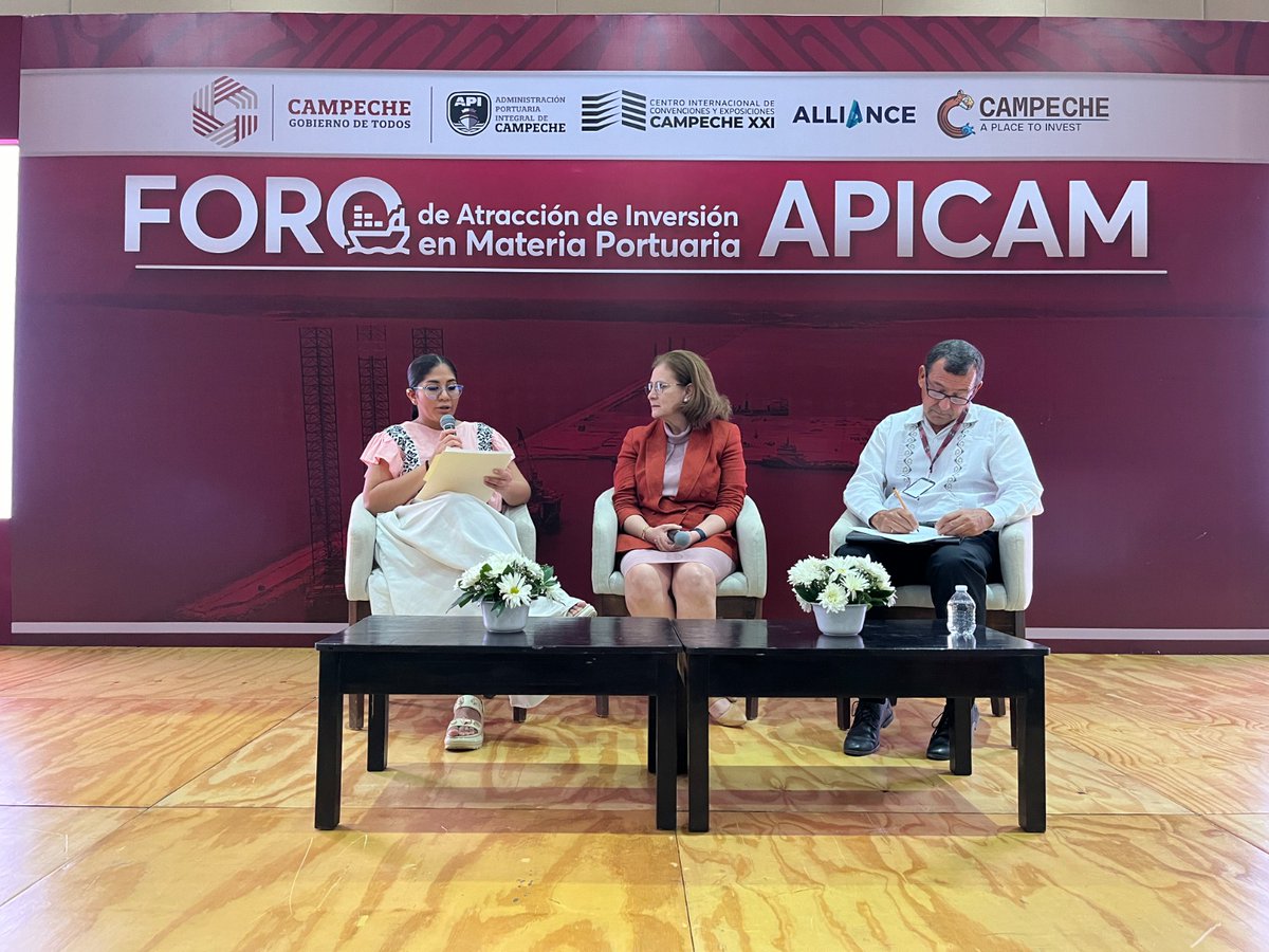 petroleoenergia's tweet image. 👉Dentro del FORO de Atracción de Inversión en Materia Portuaria #APICAM, se llevó a cabo el Foro "La necesidad de Inversión en Nuevas terminales Especializadas"

Con la participación destacada de:
🔹 Ing. Adara Margarita Zavala Coboj
HSE Manager en @Lukoil 

🔹Ing. Gabriel