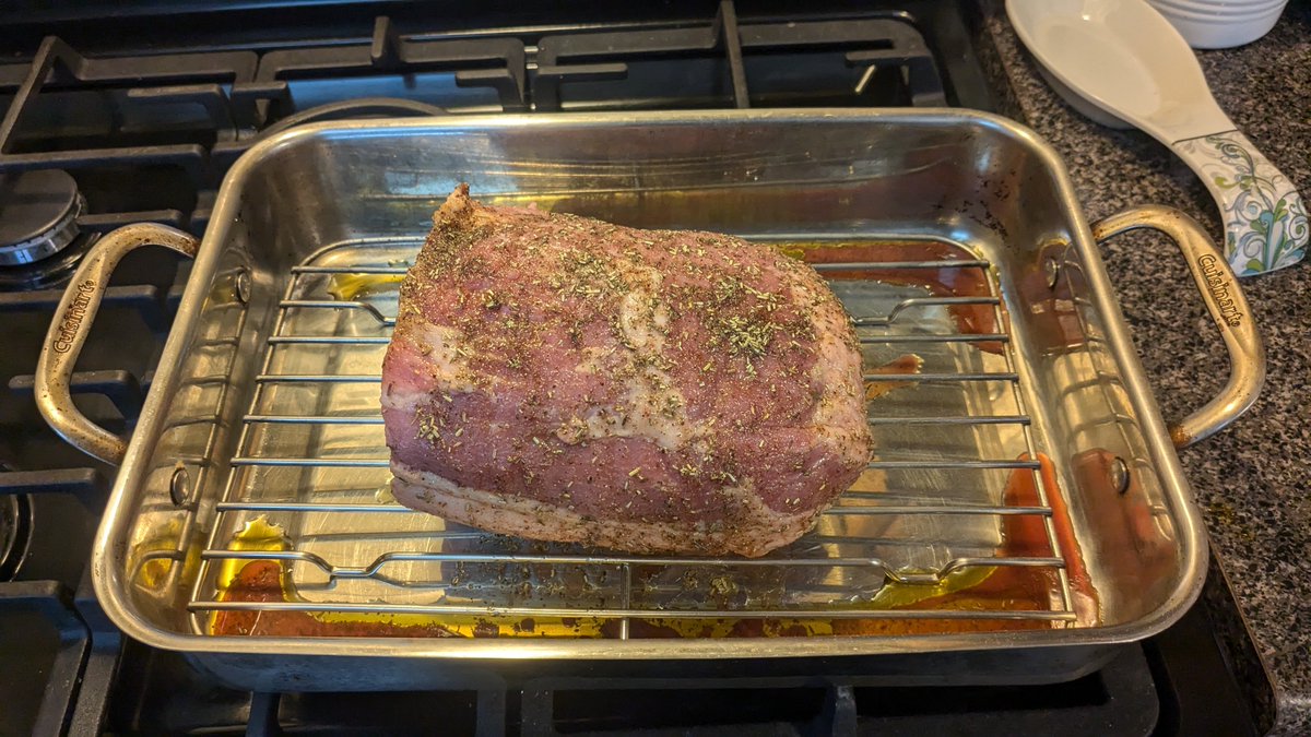 Going in.

There's no way I'm going to eat a whole turkey by myself. But a 4 lb rump roast? I can do that.