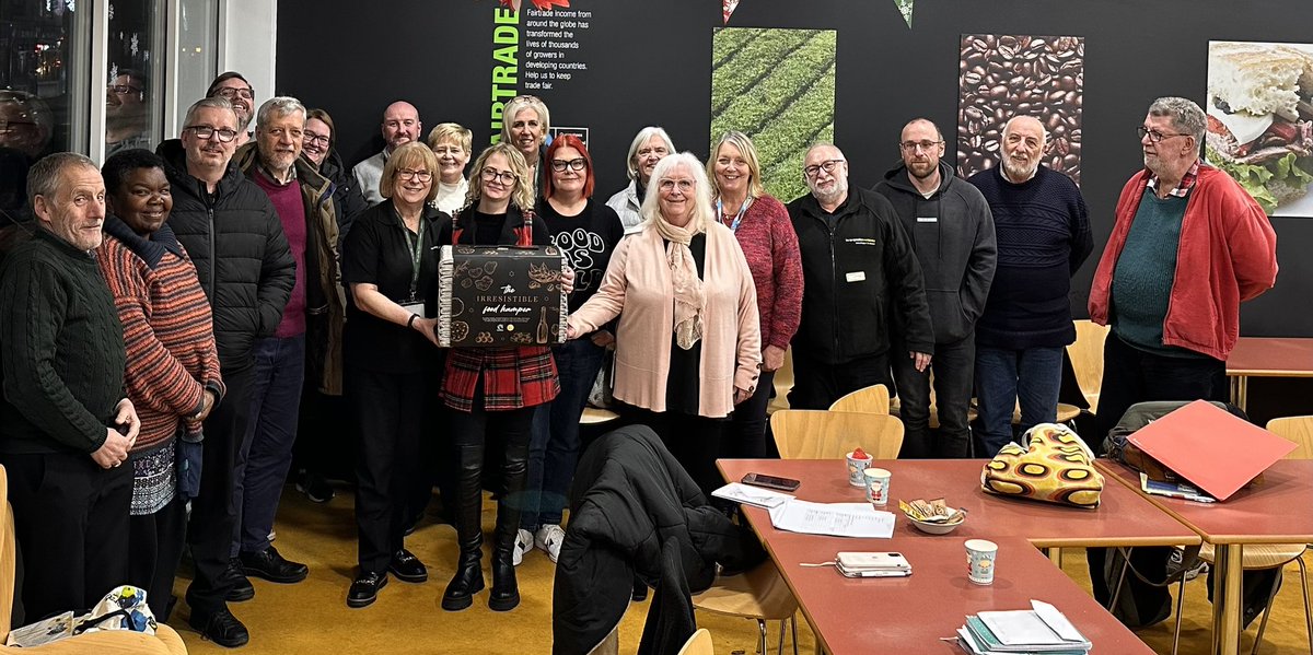Presentation of a Hamper to <a href="/NatalieeeeSmith/">Natalie Smith</a> for her support over the years on the MCC.