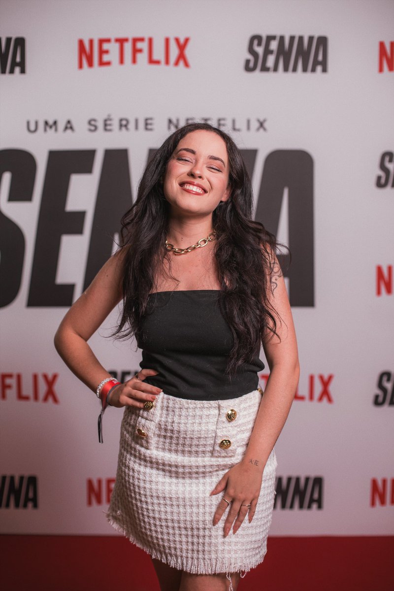 imstea's tweet image. Ir a première da série Senna foi uma experiência que nunca achei que poderia viver.
Quero agradecer à Netflix e todos os envolvidos por nos dar a oportunidade de conhecer Ayrton, especialmente a nós que não tivemos o privilégio de vê-lo correr em vida.