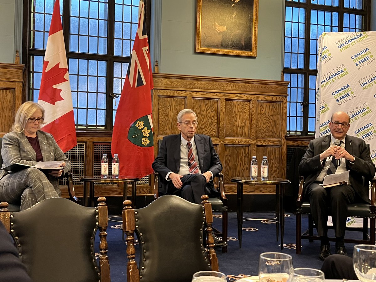 mrbinnion's tweet image. Anyone miss this group on Team Canada?
#csfn #harperrconomicforum @joeoliver1 @lraitt