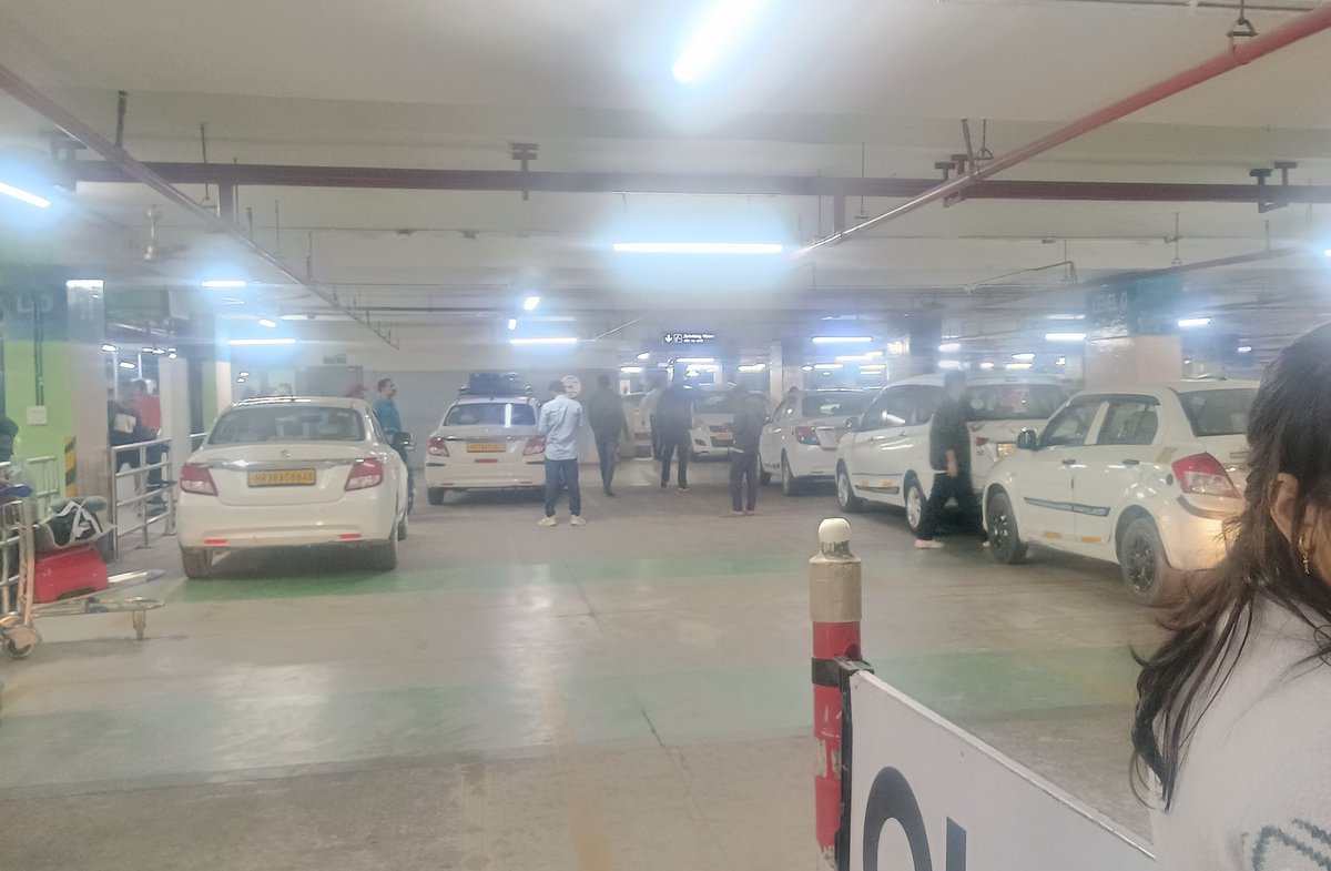 PrashantJSingh1's tweet photo. @Olacabs experience has become similar to that of old Taxi Stands. Even though there are cabs waiting, the Ola Officials have started asking customers their destination, and accordingly alot a car (NOT first come, first serve)

Fix this soon, please?

📍T3, New Delhi Airport https://t.co/FBPxaL6KPp