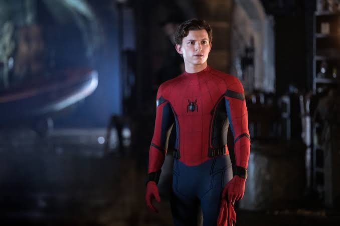 SinemaHanedani's tweet photo. Bir sonraki Christopher Nolan filmi ve #SpiderMan 4'ün her ikisinde de Tom Holland başrolde olacak ve ikisi de arka arkaya vizyona girecek. 🎬 https://t.co/dIl2MdEDLs