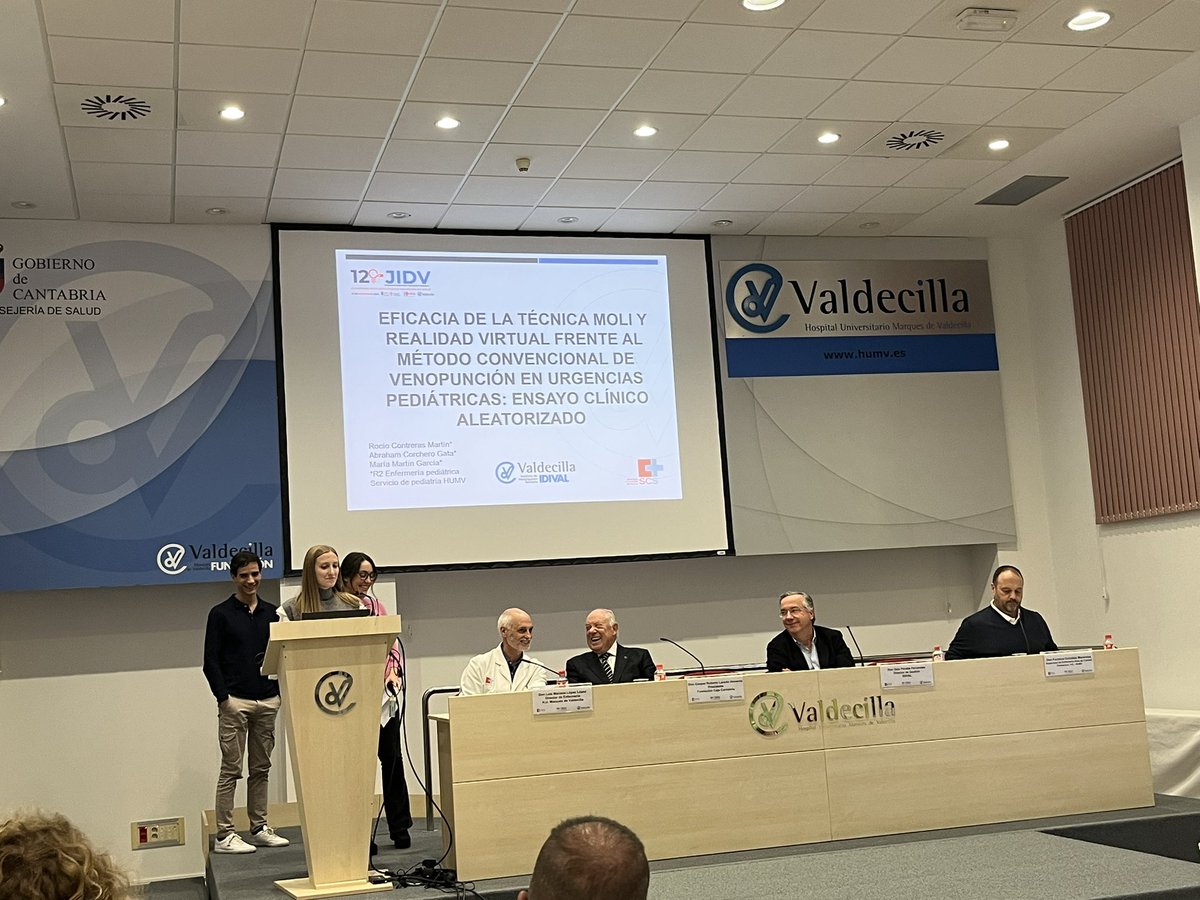 JIyDValdecilla's tweet photo. Rocío Contreras, Abraham Corchero y María Martín presentan el proyecto financiado  
“Eficacia de técnica MOLI y realidad virtual frente método convencional de venopunción en dolor y ansiedad pacientes pediátricos: ECA”

#12JIDValdecilla
En directo
https://t.co/j3g78TIaJN https://t.co/XbjCJ7u00z
