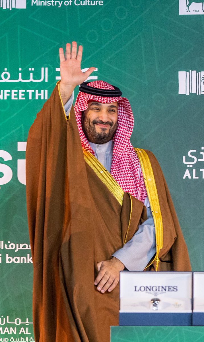 تأخير نادي سباقات الخيل في حل إشكالية نقل إسطبلات الجنادرية بحسب ما تضمنه الأمر الملكي الكريم قبل أكثر من ٦ سنوات،دون تخصيصه للجان مختصة بإدارة الأزمات،أوقعنا كملاك خيل في أزمة كبرى اليوم،لنلجأ بعد الله سبحانه إلى مناشدة  #ولي_العهد_الأمير_محمد_بن_سلمان حفظه الله لإنقاذنا منها 🇸🇦