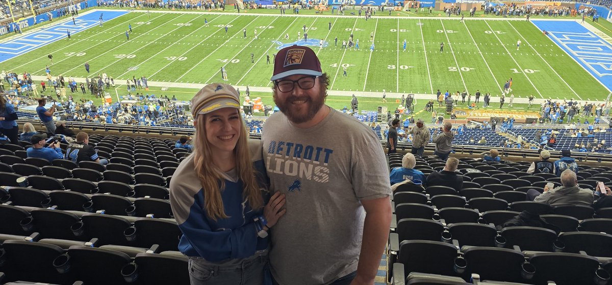 Happy Thanksgiving! 💙🩶