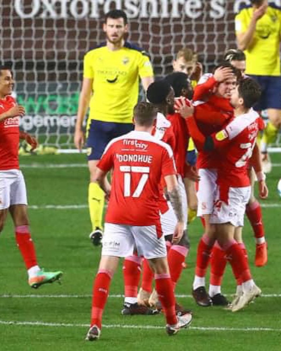 MalcDaySTFC's tweet photo. It’s that day!! We salute a Swindon legend and top man for that day, that goal (2) I give you Sir Tom Broadbent Day @broadbent_tom #stfc https://t.co/lgGPkB8P52