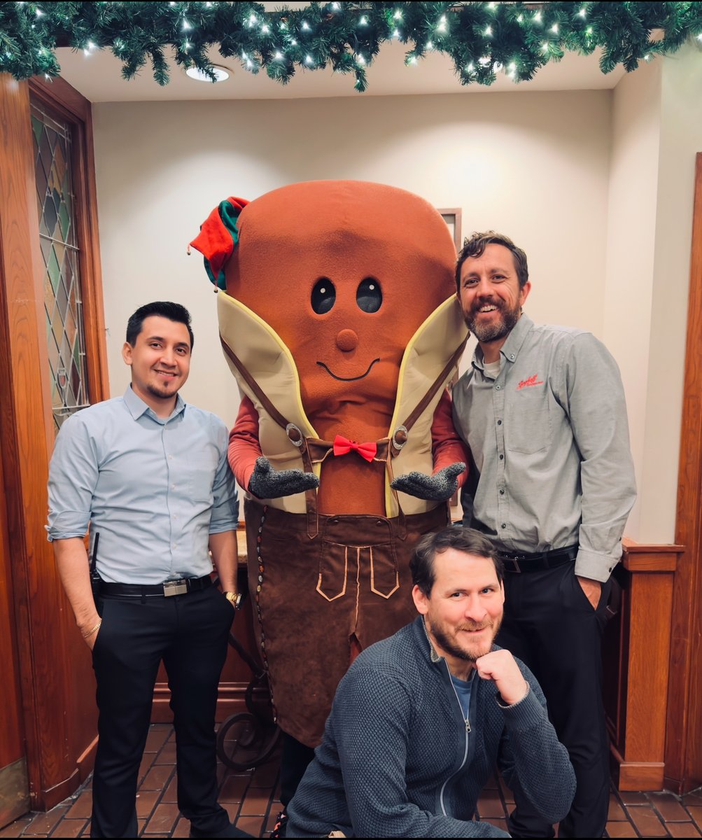 🍂 Happy Thanksgiving from The Berghoff Family! 🍂

We’re so grateful for our amazing customers, friends, family, and staff at The Berghoff Restaurant, Adams Street Brewery, and Berghoff Café O’Hare. Thank you for being part of our journey this holiday season!