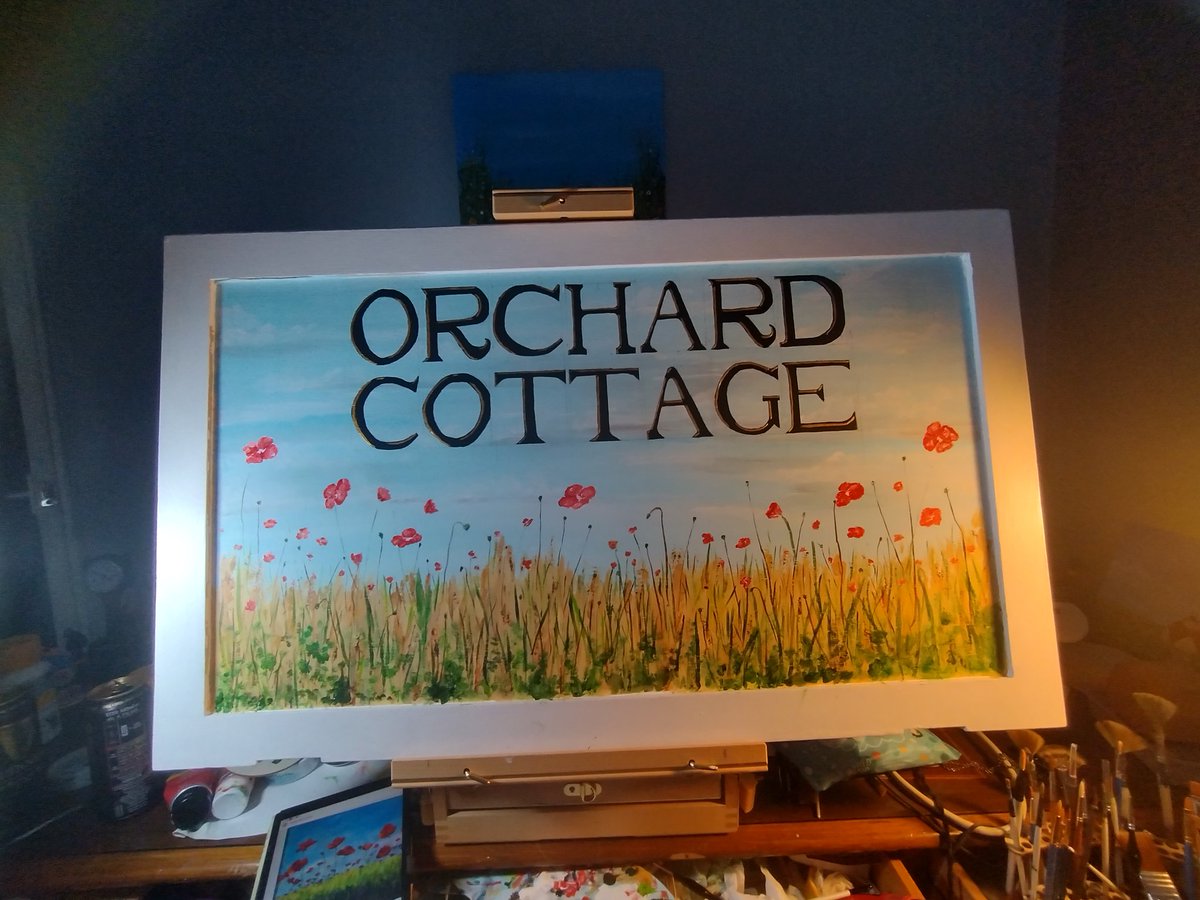 AndrewRushton73's tweet photo. Never done a house sign before, I only said yes because she's my sister, she also wants both sides doing. https://t.co/skDxS4eIsh
