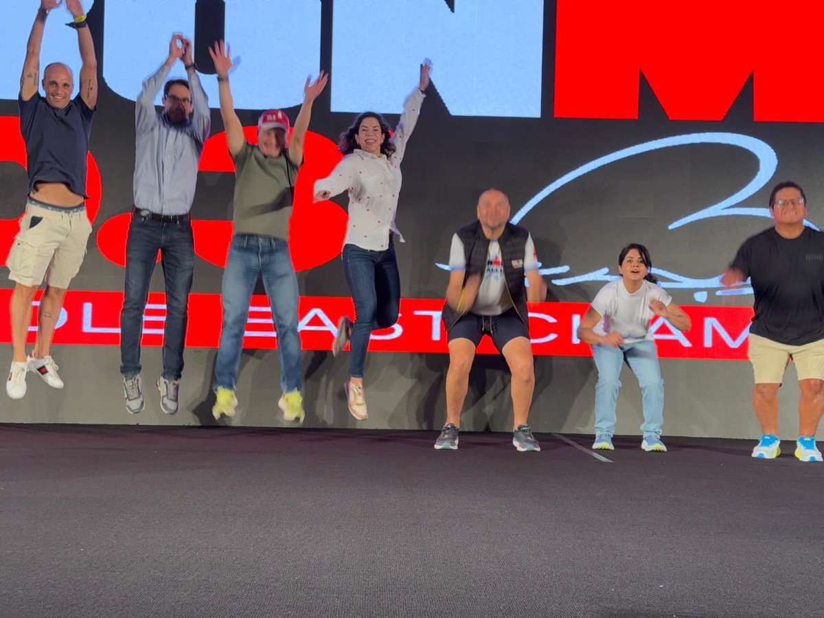swingiton's tweet photo. No hay vuelta atrás… El camino se recorre, SIEMPRE 💪🏼🏊🏼‍♂️🚴🏼‍♂️🏃🏻‍♂️💙IronMan 70.3 Middle East en Bahrain 🇧🇭

#moonchaser #bebrave #nofear #nevergiveup #rebirth #gracias #siempre #always #conunasonrisaenelalma #triatlon #triathlon #half https://t.co/LGzB95AlGB