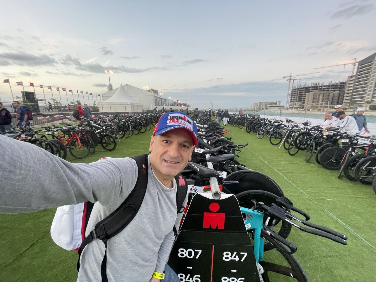 No hay vuelta atrás… El camino se recorre, SIEMPRE 💪🏼🏊🏼‍♂️🚴🏼‍♂️🏃🏻‍♂️💙IronMan 70.3 Middle East en Bahrain 🇧🇭

#moonchaser #bebrave #nofear #nevergiveup #rebirth #gracias #siempre #always #conunasonrisaenelalma #triatlon #triathlon #half