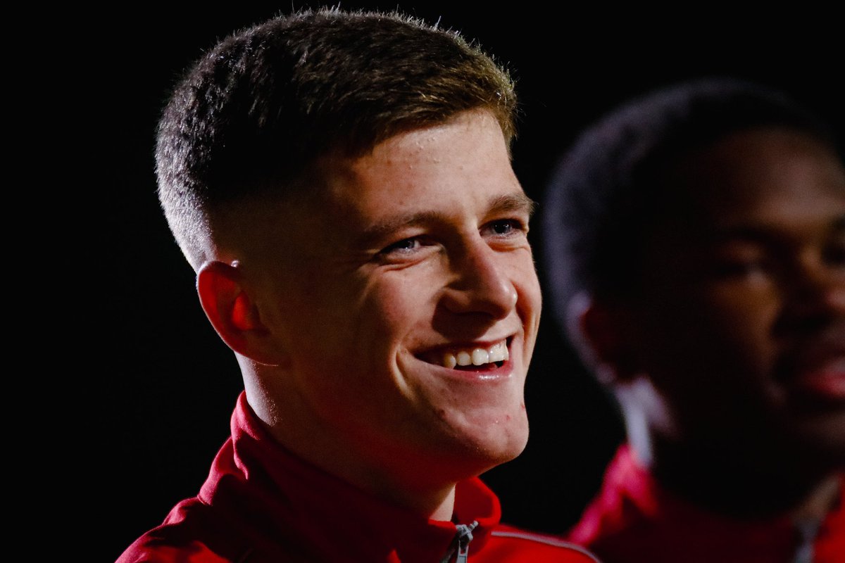 𝐖𝐨𝐫𝐤𝐢𝐧𝐠 𝐇𝐚𝐫𝐝 ⚡️🔋

All Eyes On Tomorrow 🏴󠁧󠁢󠁷󠁬󠁳󠁿🏴󠁧󠁢󠁥󠁮󠁧󠁿