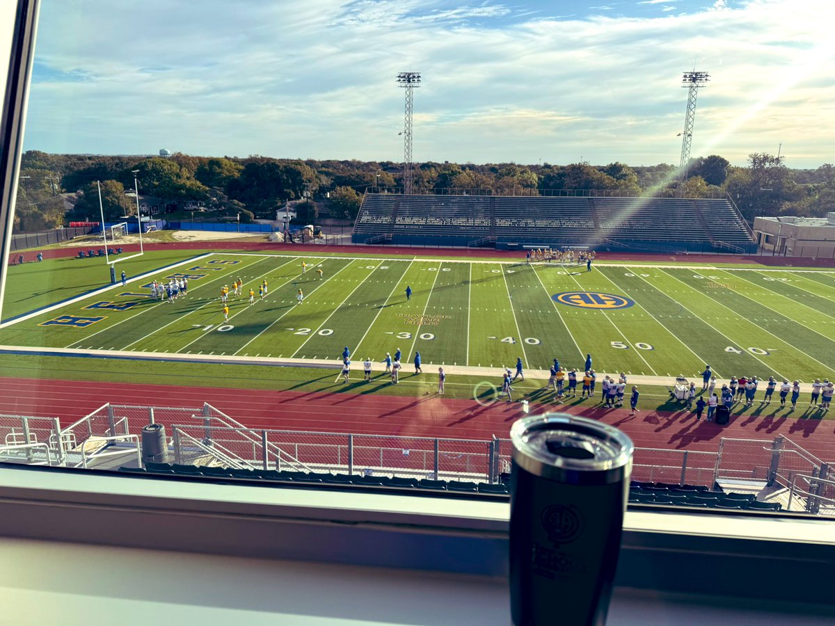 BasharaDana's tweet photo. No better place to have coffee on Thanksgiving morning than here watching our Mules practice! On to Round #3 tomorrow at the Alamodome! Proud of our team and coaches💙💛 Mules up! 🦃 https://t.co/TkSRJdYaV1