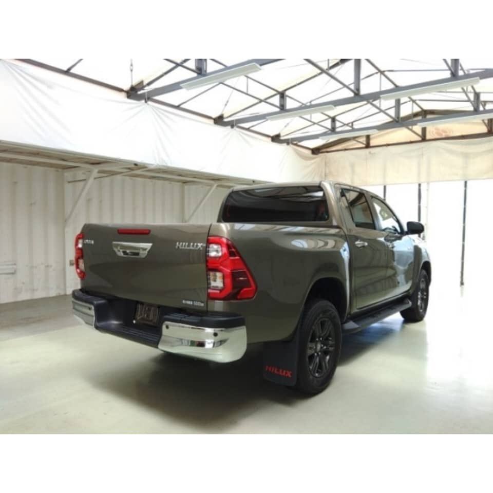 faharimotors's tweet photo. Agiza nasi @faharimotors :
2022 TOYOTA HILUX
-Engine Size 2,400cc 
-Doors 4, Automatic
-Fuel Petrol, 5 Seats
-Color GREEN  
-Mileage 26,945 Km
- Power Steering
- Power Window 
- Air Conditioner 
- Power Mirror 
-Minimum Budget 120 Million

-Whatsapp/Call:+255 677 197 781
-Tembelea ukurasa wetu wa instagram kwa magari mengine zaidi
https://t.co/mbuirnAR7s