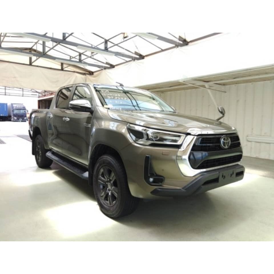 faharimotors's tweet photo. Agiza nasi @faharimotors :
2022 TOYOTA HILUX
-Engine Size 2,400cc 
-Doors 4, Automatic
-Fuel Petrol, 5 Seats
-Color GREEN  
-Mileage 26,945 Km
- Power Steering
- Power Window 
- Air Conditioner 
- Power Mirror 
-Minimum Budget 120 Million

-Whatsapp/Call:+255 677 197 781
-Tembelea ukurasa wetu wa instagram kwa magari mengine zaidi
https://t.co/mbuirnAR7s