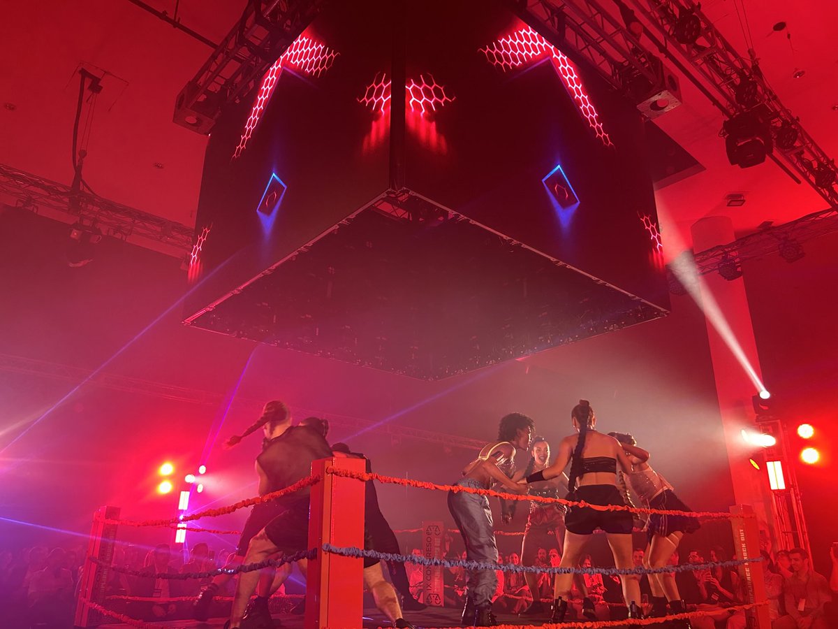 Mariana Neustadt tweet media