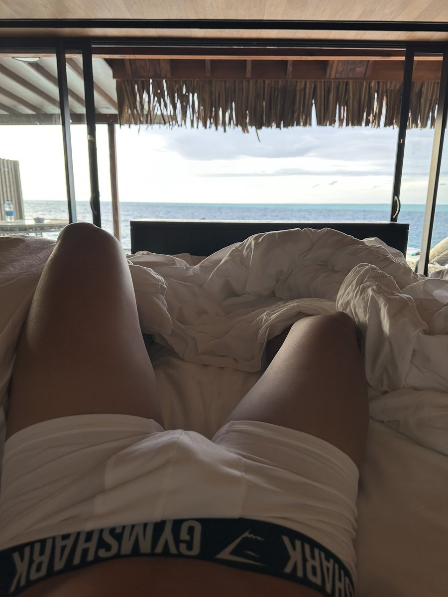 arvingimoto's tweet photo. Goodmorning Brief or Boxer??? https://t.co/ZxY5G37PBV