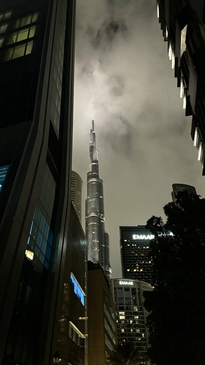 ddnvx_'s tweet photo. Me + you 
Dubai winter nights ? https://t.co/UBrzzkvslN