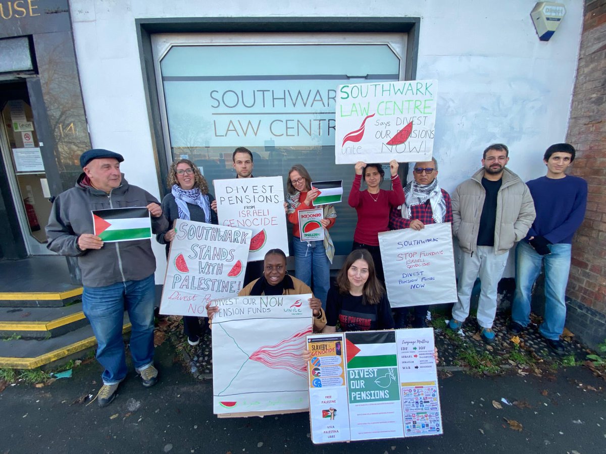 HackneyUNISON's tweet photo. Today we joined activists around the country for the Palestine Solidarity Campaign Workplace Day of Action. We Hackney Council workers demand that the Council divest our pension funds from the genocide (as soon as possible!)  
🖤💚♥️ https://t.co/40gIKidsXW