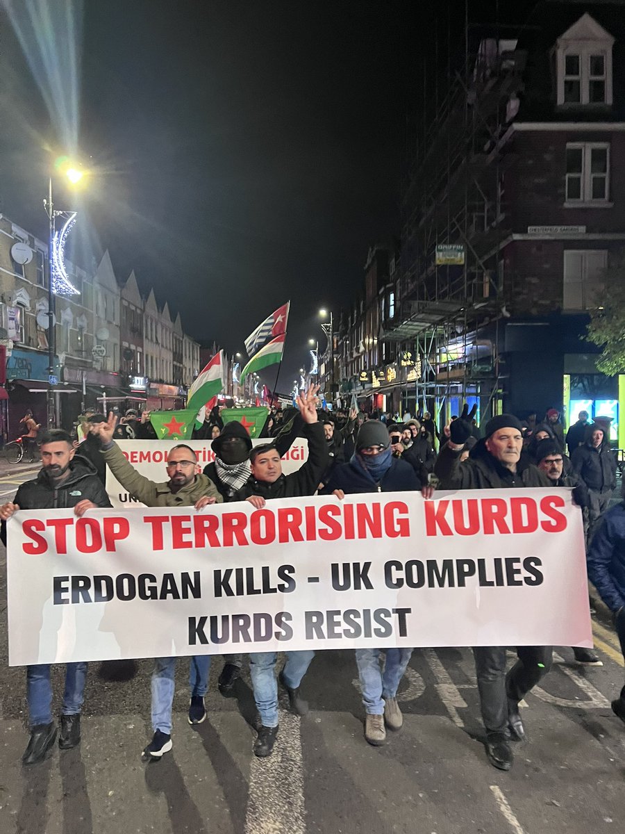 xunavek's tweet photo. 🛑 Stop terrorising Kurds!
Thousands march in #Haringey to protest raids, arrests, and UK complicity in Erdogan’s violence. The Kurdish community is loud and clear:
📢 Kurds Resist. Justice Now. No More Silence.
#JusticeForKurds #KurdsResist #StopTheRaids https://t.co/ZwiMznSFf4