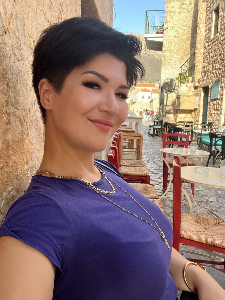 While I’m not American, the time I spent living there taught me to appreciate the meaning behind Thanksgiving. 
It’s a day of gratitude, reflection, and connection—a moment to pause and acknowledge the blessings, challenges, and people who shape our lives. 

Today, I give thanks