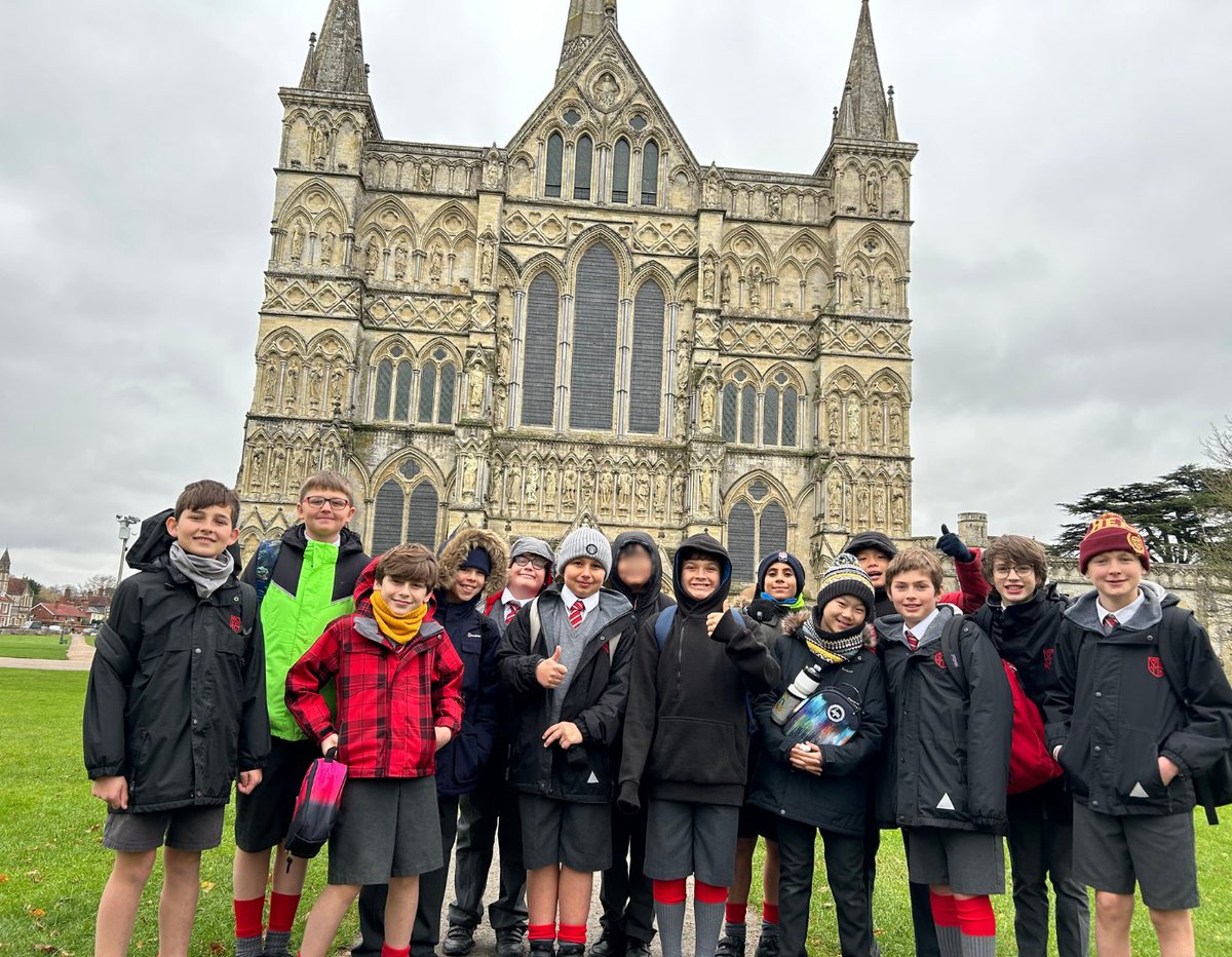 newlandhouse's tweet photo. Our Year 7s visited Salisbury Cathedral for a  fact-filled tour of the amazing interior. They climbed the tallest spire in Britain and saw the best copy of the Magna Carta.
 #newlandhouse #younghistorians #beyourownbrilliant #seniorprep https://t.co/4ZKGpz1ur8