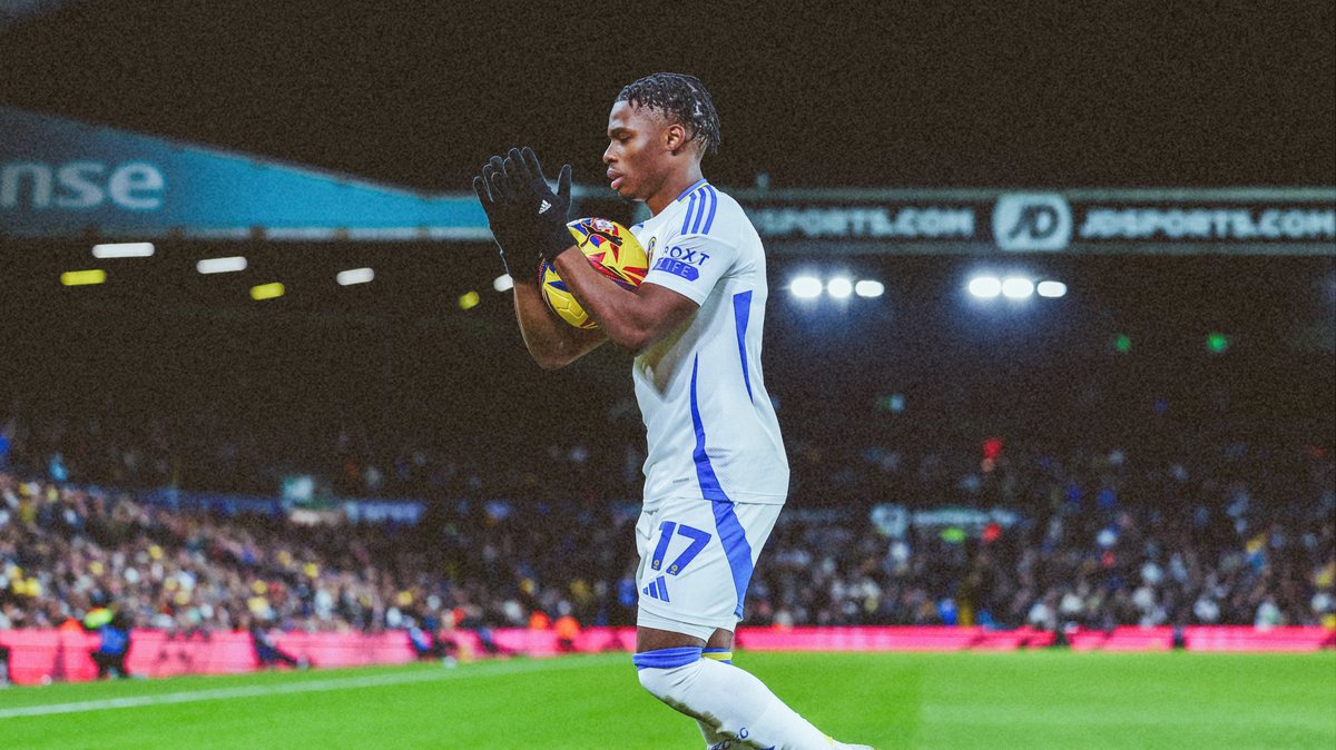 LRamazani88's tweet photo. POV: just a chill guy back on the pitch again.

#MOT https://t.co/hW2Q3UIpFn