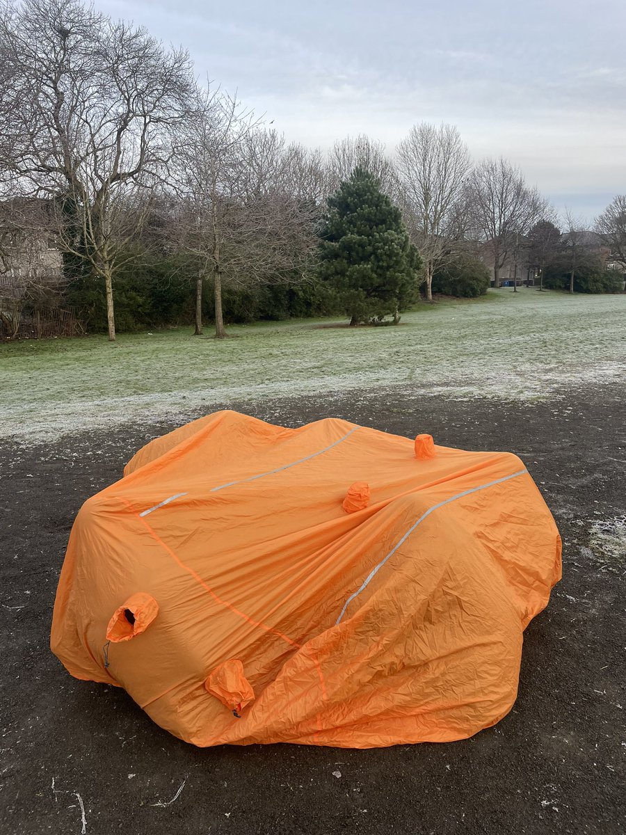 RosshallDofE's tweet photo. How long does it take a group of S5 to get under an emergency shelter? 😂 …3 attempts and a lot of hilarity! Got there in the end.
@RosshallAcademy 
@DofEGlasgow #IAmDofE https://t.co/KH79BzNDFM