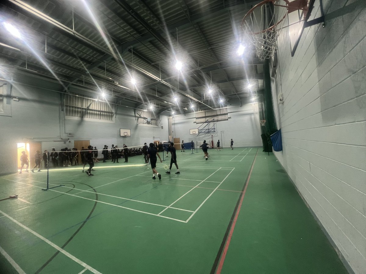 HousesQmgs's tweet photo. Amazing atmosphere today during Inter house badminton  competition . Great team work &amp; participation .Well done year 9. Thankyou Jasroop and Ahania for all the hard work and making these competitions a great success. @qmgs_hoy_LM @QMGS6THFORM @qmgs1554 https://t.co/GtmaaWLBnU