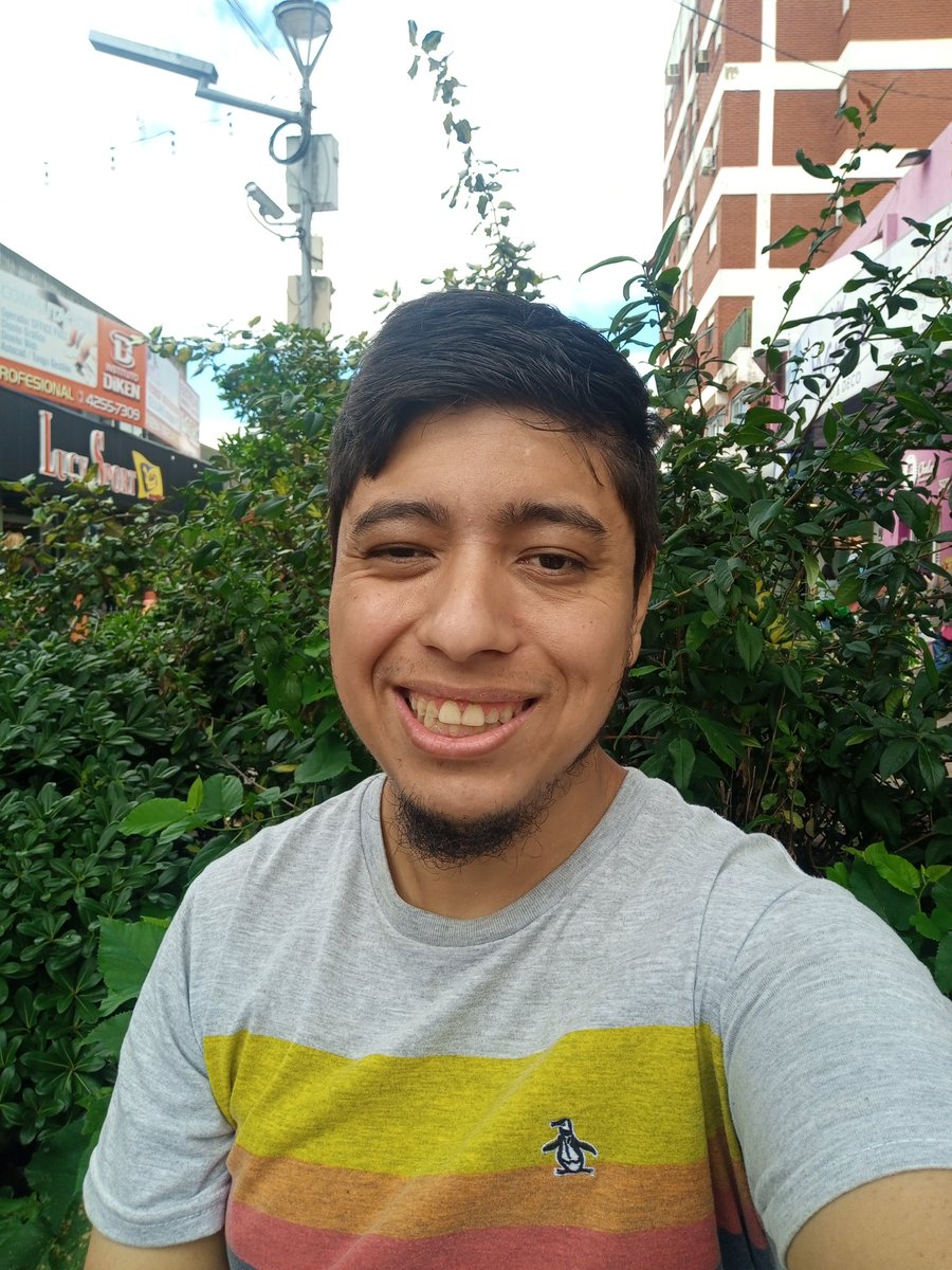 SantyNlb's tweet image. #selfie #motog #peatonal #varelacity