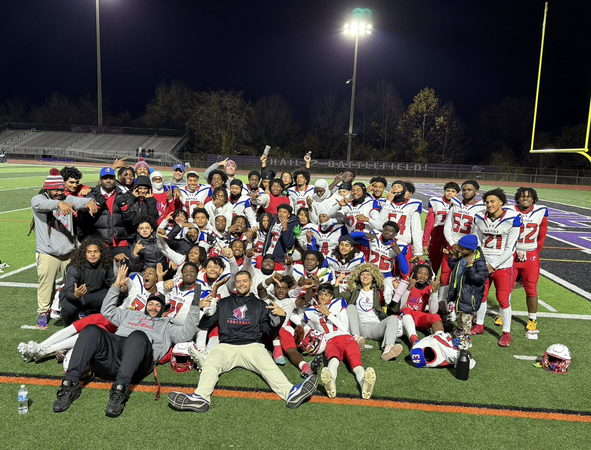 Happy Thanksgiving from Gar-Field Football! Thankful for this group of young Men and the opportunity to coach them! Love you guys! 🔵🐺🔴 #onepack