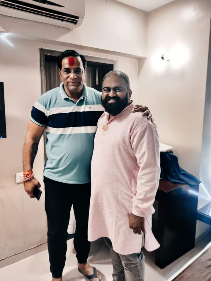 manase288152's tweet photo. एक निष्ठेच प्रतीक म्हणजे श्री.वैभव खेडेकरसाहेब ऋतूही चार महिन्याने बदलतात परंतु मनसेच्या सुरुवातीच्या काळापासून खेड नगर परिषदेवर मनसेचा झेंडा फडकणार महान योद्धा यांना वाढदिवसाच्या उदंड आयुष्याच्या अनंत शुभेच्छा.
Vaibhav_Khedekar 

    #शुभेच्छुक 
#महाराष्ट्र_सैनिक 
गणेश वि.बनकर https://t.co/eXRIXtipG9