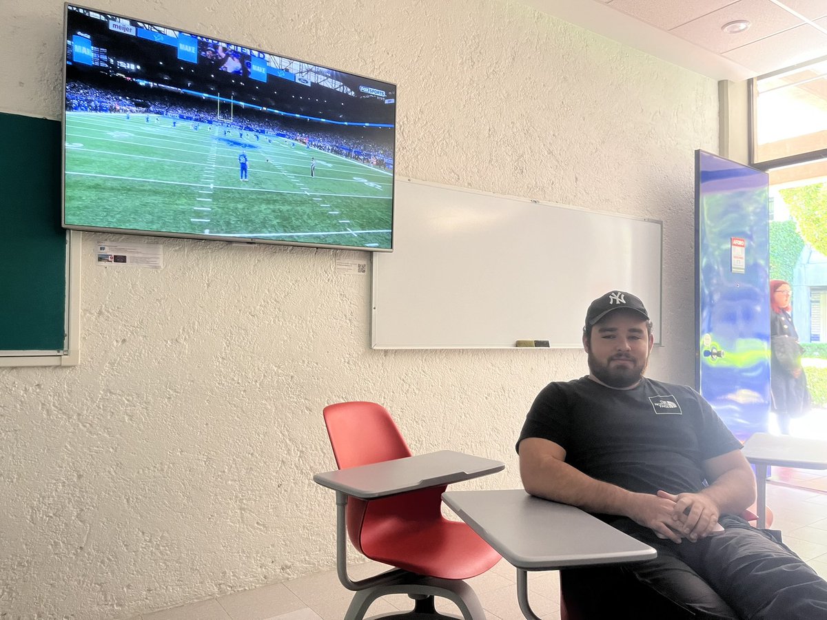 #foximpactonfl aquí esperando a que se acabe el semestre <a href="/FOXImpactoNFL/">FOX Impacto NFL</a>