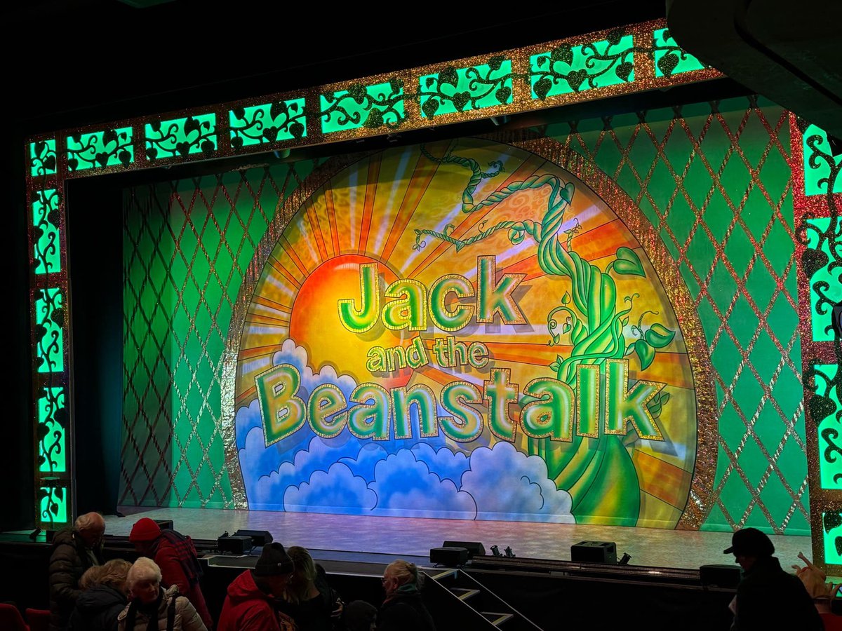 Pantomime News (@pantomimenews) on Twitter photo We’re at <a href="/The_Garrick/">Lichfield Garrick 🎭</a> tonight for the press night of Jack and The Beanstalk <a href="/Samrabone/">Sam Rabone</a> We’re at <a href="/The_Garrick/">Lichfield Garrick 🎭</a> tonight for the press night of Jack and The Beanstalk <a href="/Samrabone/">Sam Rabone</a>
