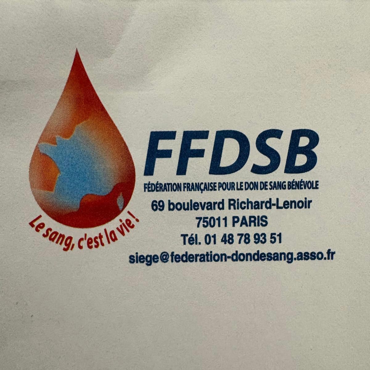 yannickneuder's tweet photo. Aujourd’hui, j'ai eu l'honneur d'accueillir le Président de la Fédération Française des Donneurs de Sang Bénévoles (FFDSB), @JacquesAllegra, pour un rendez-vous essentiel. Ensemble, nous avons échangé sur un sujet crucial pour notre avenir sanitaire : faire du don de sang une cause nationale.

Chaque jour, environ 10 000 dons de sang sont nécessaires pour soigner 1 million de patients chaque année. Mais pour certains traitements vitaux, comme ceux des maladies rares ou des hémorragies graves, nous avons besoin de plasma. L’objectif est de collecter 1,4 million de litres de plasma d’ici 2028, pour produire davantage de médicaments en France et garantir notre souveraineté sanitaire. 

Je souhaite porter une initiative dans les prochaines semaines pour renforcer notre capacité de collecte et en faire une priorité. J'avais dores et déjà alerté le gouvernement au printemps dernier sur la situation et rupture d'approvisionnement en médicaments dérivés du plasma.