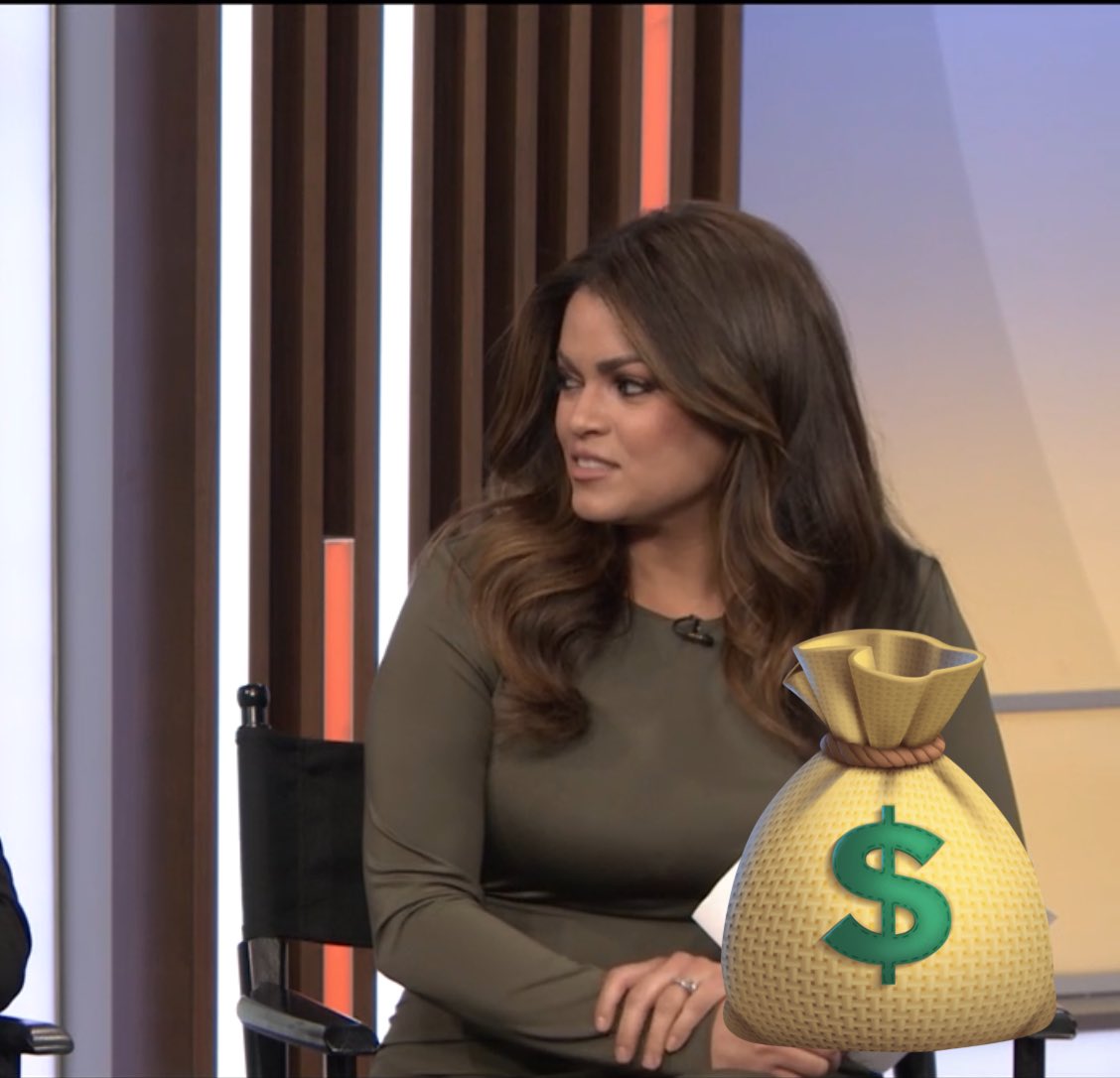 watchertv2000's tweet photo. Thank you @KalynaAstrinos you’re the best TrafficBabe in Los Angeles you deserve a bonus for holiday shift @kcalnews https://t.co/dsQxAucZm9